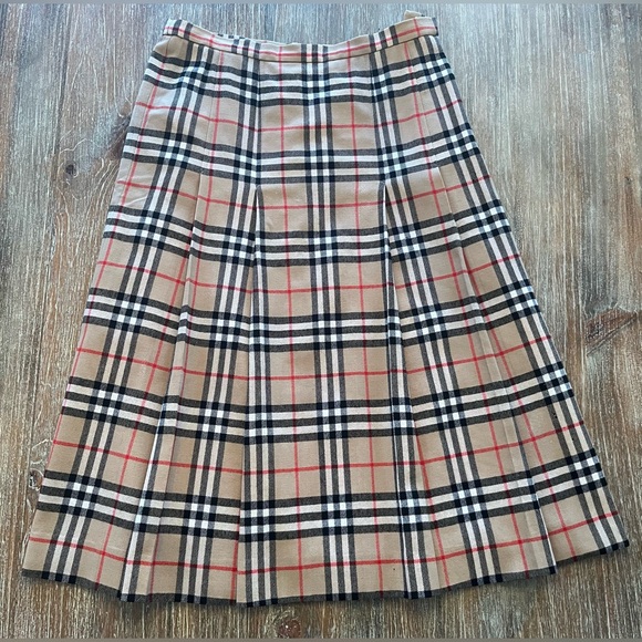 WOMENS BURBERRY VINTAGE NOVA CHECK 100% WOOL PLEATED SKIRT, SIZE 4/6 - Picture 2 of 10